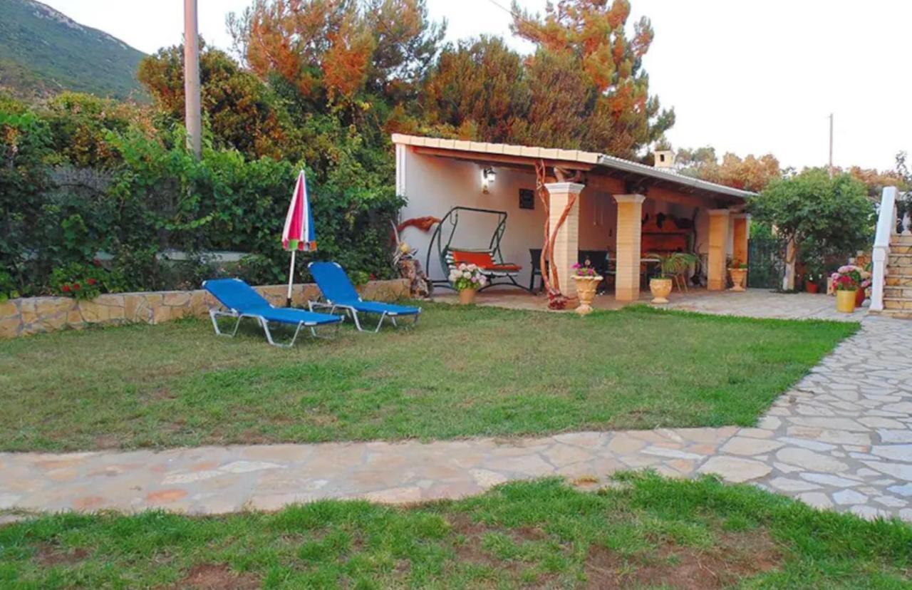 Stefanias Prasoudi Beach Agios Matthaios  Exterior photo