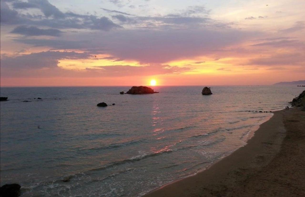 Stefanias Prasoudi Beach Agios Matthaios  Exterior photo