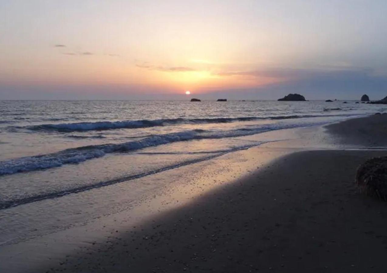 Stefanias Prasoudi Beach Agios Matthaios  Exterior photo